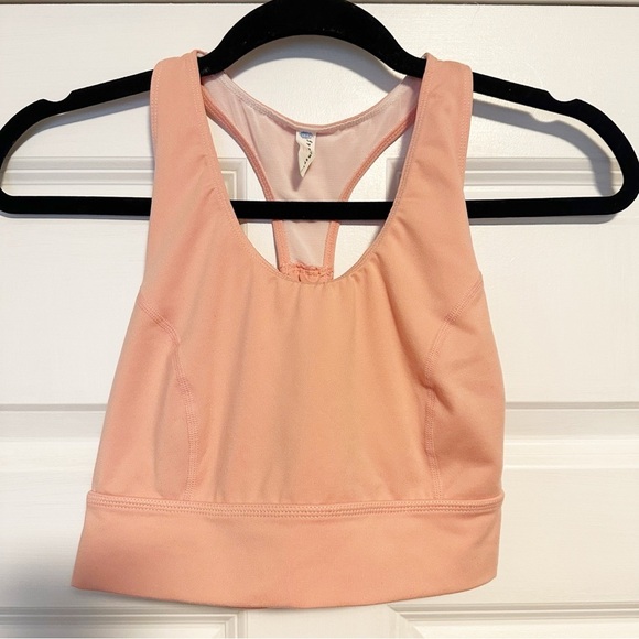 Free People movement synergy crop. - Picture 2 of 5